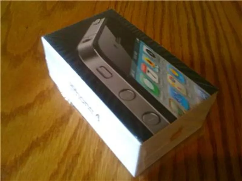 Apple iPhone 4G 32GB разблокирована